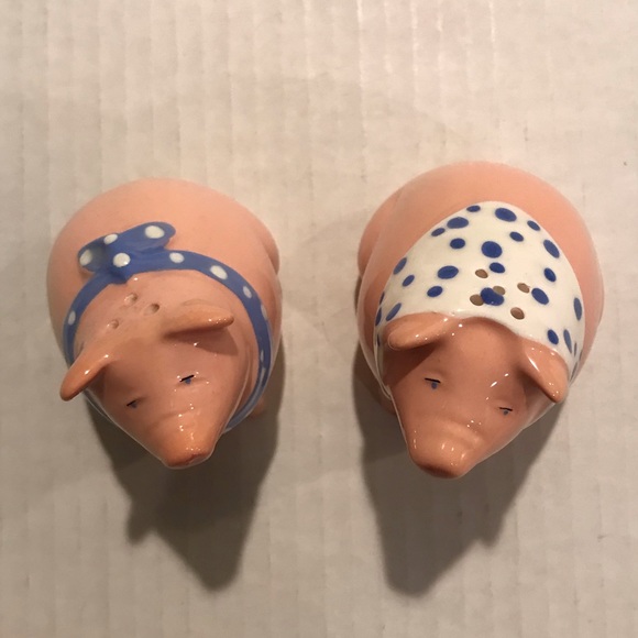 Pigs Wearing  Bandanas Salt & Pepper Shakers By Clay Art  2.75” - Picture 3 of 6